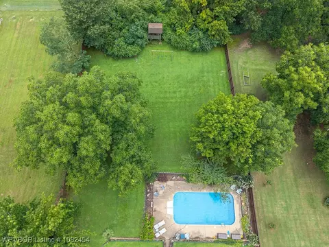 Exterior - 3710 S O St, Fort Smith, AR 72903 photo 4 of 9