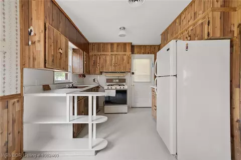 Kitchen - 4108 Dean Dr, Fort Smith, AR 72904 photo 1 of 3