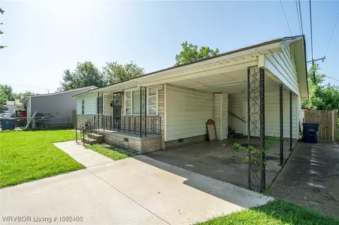Exterior - 4108 Dean Dr, Fort Smith, AR 72904 photo 3 of 8