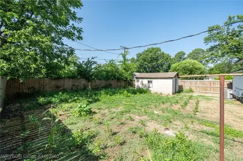 Exterior - 4108 Dean Dr, Fort Smith, AR 72904 photo 6 of 8
