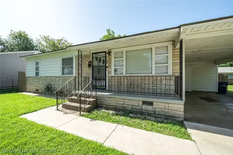 Exterior - 4108 Dean Dr, Fort Smith, AR 72904 photo 2 of 8