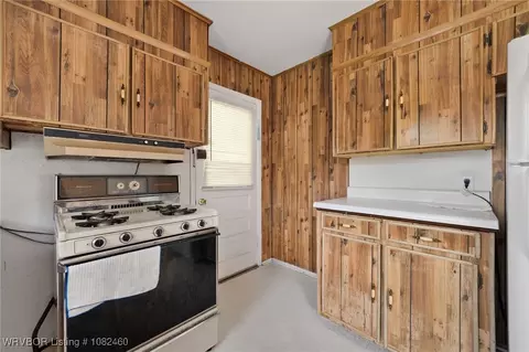 Kitchen - 4108 Dean Dr, Fort Smith, AR 72904 photo 3 of 3