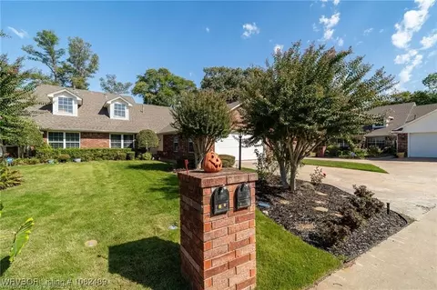 12015 Edgewater Rd, Fort Smith, AR 72903