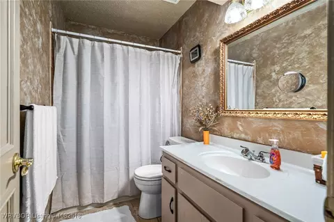 Bath - 3203 S 65th Cir, Fort Smith, AR 72903 photo 1 of 4