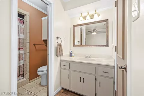 Bath - 3203 S 65th Cir, Fort Smith, AR 72903 photo 3 of 4
