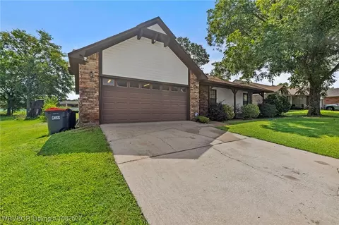 2010 Broken Hill St, Van Buren, AR 72956