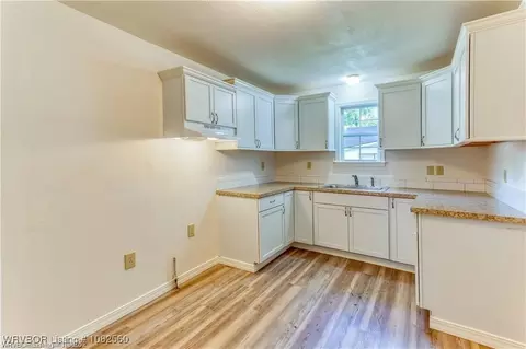 Kitchen - 902 N 7th St, Fort Smith, AR 72901 photo 2 of 2