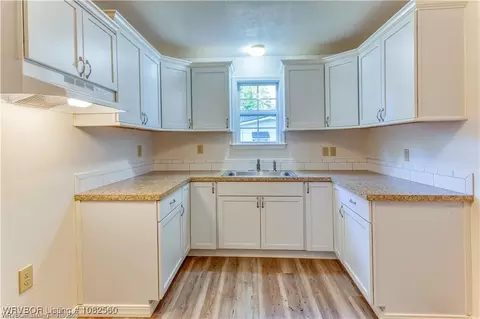 Kitchen - 902 N 7th St, Fort Smith, AR 72901 photo 1 of 2