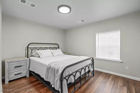 Bedroom - 1406 W Walnut, Paris, AR 72855 photo 3 of 7