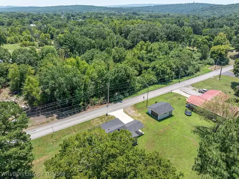 View/Area - 1406 W Walnut, Paris, AR 72855 photo 4 of 8