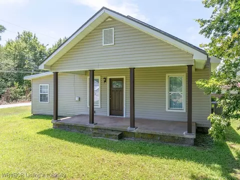 Exterior - 1406 W Walnut, Paris, AR 72855 photo 8 of 9