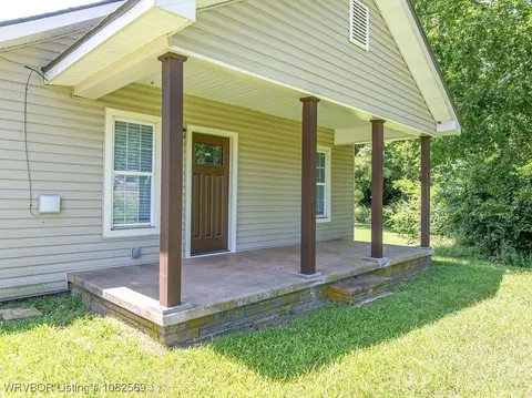 Exterior - 1406 W Walnut, Paris, AR 72855 photo 3 of 9