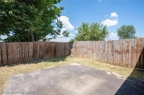 2715 Dyllan Ct, Fort Smith, AR 72908 photo 9