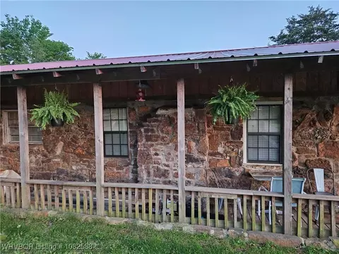 11226 Turner Bend Dr, Mulberry, AR 72947