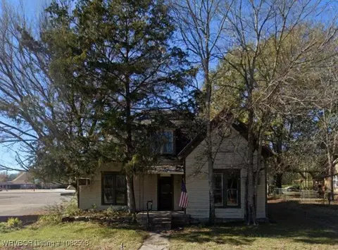 109 Main St, Greenwood, AR 72936