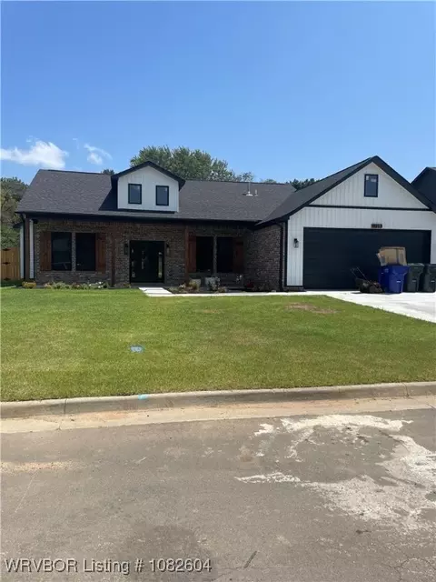 9013 Carson Way, Fort Smith, AR 72908