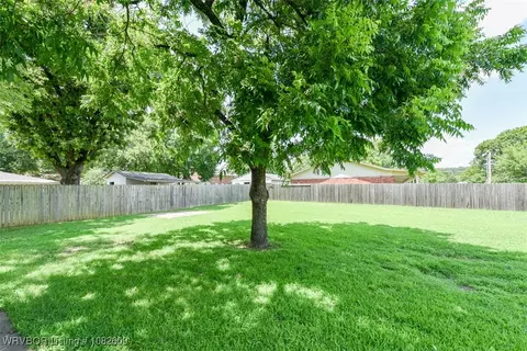 Exterior - 2923 Quincy St, Fort Smith, AR 72901 photo 3 of 4