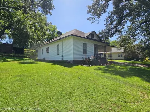 Exterior - 412 Wahl St, Paris, AR 72855 photo 7 of 7