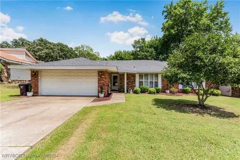 3119 S 55th St, Fort Smith, AR 72903