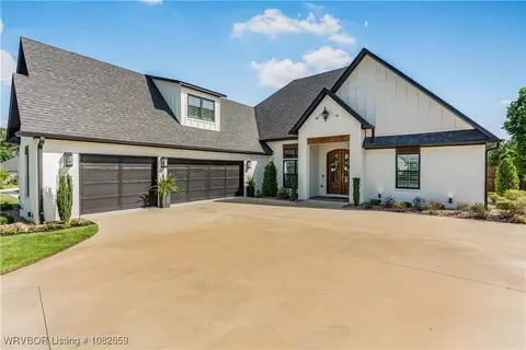 8900 Luxe Mnr, Fort Smith, AR 72916