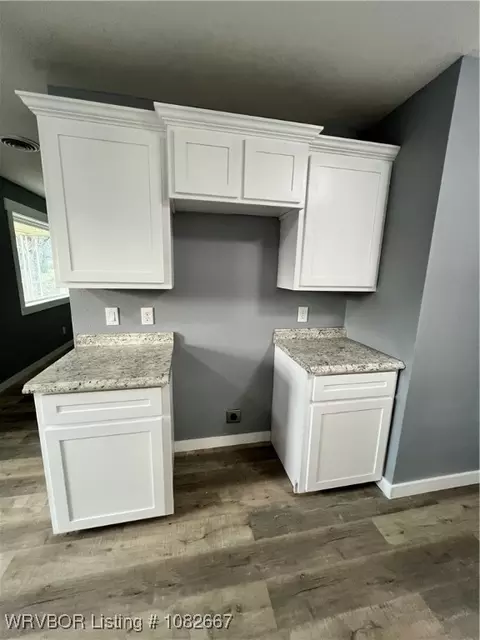 513 4th St, Paris, AR 72855 photo 6