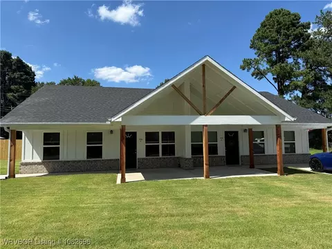 206 Gum St #A & B, Greenwood, AR 72936