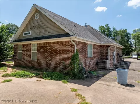 Exterior - 2104 W Main St, Lavaca, AR 72941 photo 9 of 12