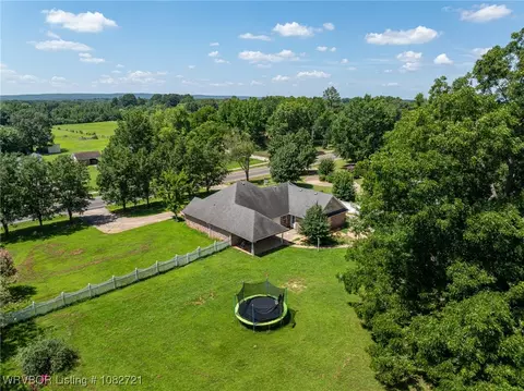 View/Area - 2104 W Main St, Lavaca, AR 72941 photo 1 of 4