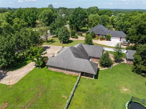View/Area - 2104 W Main St, Lavaca, AR 72941 photo 2 of 4