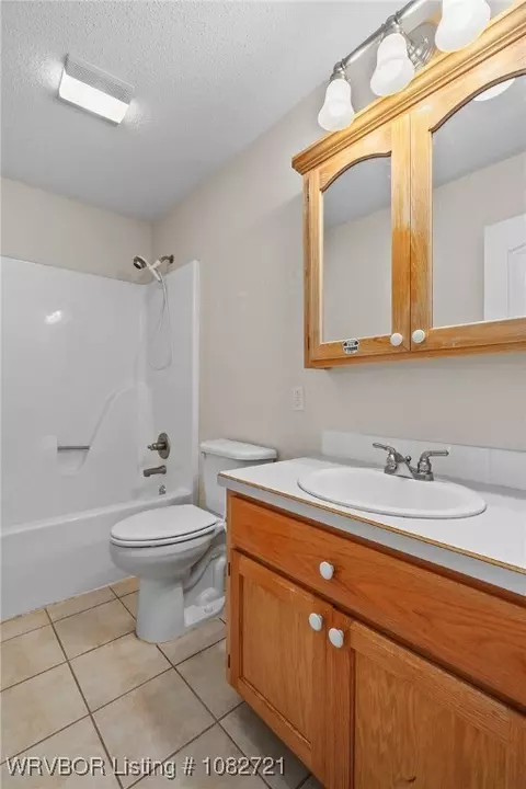 Bath - 2104 W Main St, Lavaca, AR 72941 photo 3 of 3