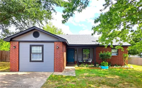70 Grand Heather Dr, Greenwood, AR 72936
