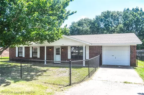 320 David Walker Ln, Stigler, OK 74462