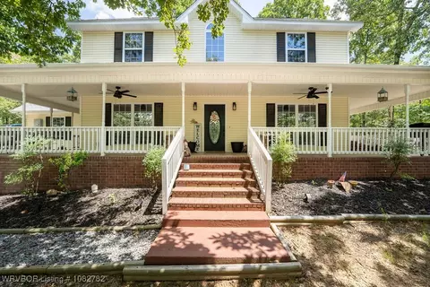 1136 Stonebridge Dr, Greenwood, AR 72936
