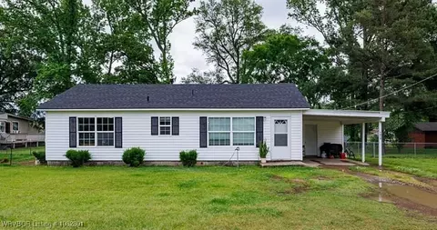 1014 Alma Ave, Mulberry, AR 72947