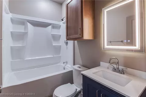 Bath - 1112 E Wood St, Paris, AR 72855 photo 1 of 3