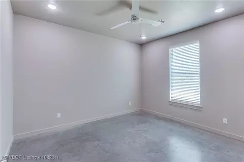 Bedroom - 1112 E Wood St, Paris, AR 72855 photo 4 of 5