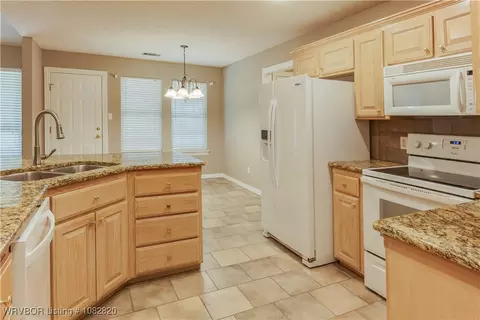 9800 Hanover Cir, Fort Smith, AR 72908 photo 8