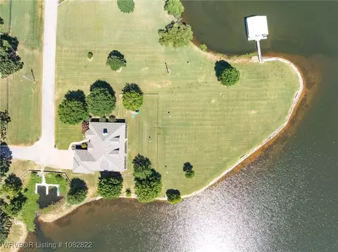 View/Area - 8813 Crown Pt, Hackett, AR 72937 photo 9 of 14