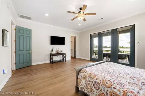 Bedroom - 8813 Crown Pt, Hackett, AR 72937 photo 5 of 5