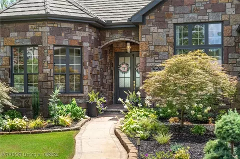 Exterior - 8813 Crown Pt, Hackett, AR 72937 photo 2 of 6