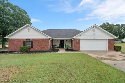 705 Wesley Ln, Muldrow, OK 74948