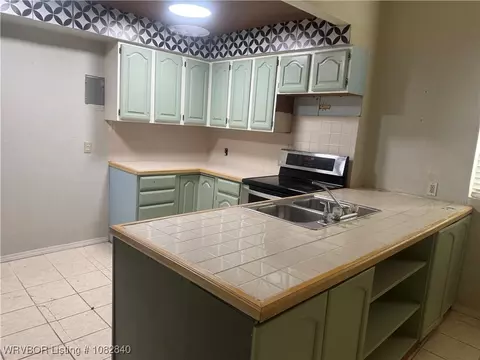 Kitchen - 901 N 21 St, Fort Smith, AR 72904 photo 1 of 2