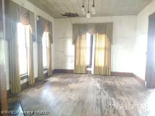 Living - 702 N 18th St, Fort Smith, AR 72901 photo 2 of 4