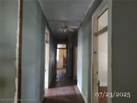 Entry Way - 702 N 18th St, Fort Smith, AR 72901 photo 3 of 3