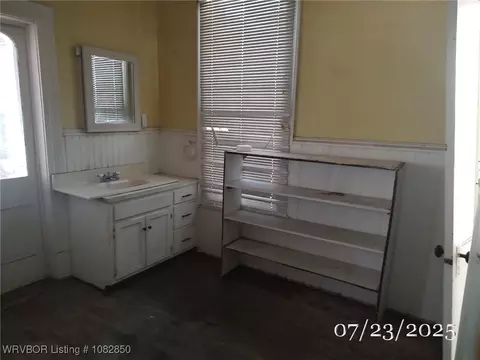 Bath - 702 N 18th St, Fort Smith, AR 72901 photo 1 of 2