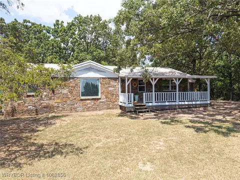 13237 White Valley Rd, Mulberry, AR 72947
