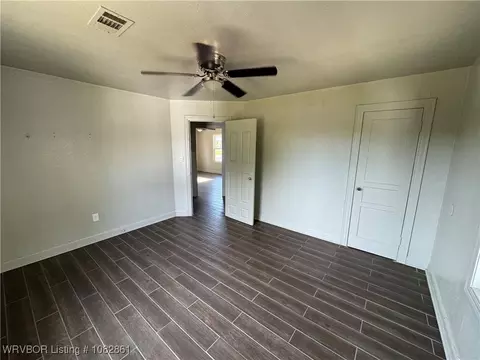 Bedroom - 2100 Birnie Ave, Fort Smith, AR 72904 photo 2 of 3