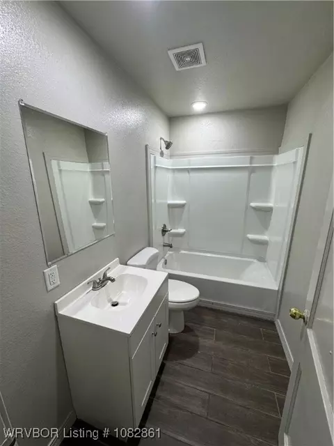 Bath - 2100 Birnie Ave, Fort Smith, AR 72904 photo 1 of 1