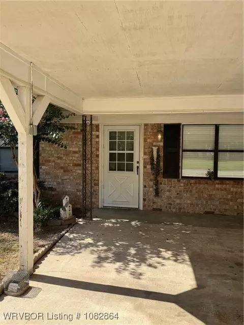 322 SE 2nd St, Spiro, OK 74959