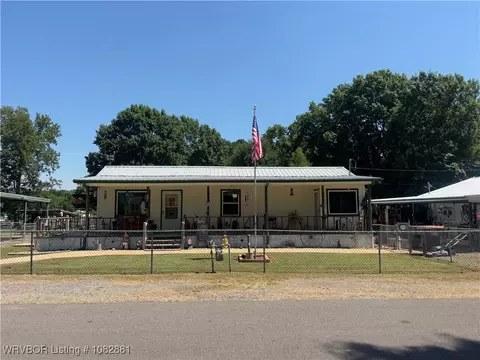 214 E Adams St, Midland, AR 72945 photo 1
